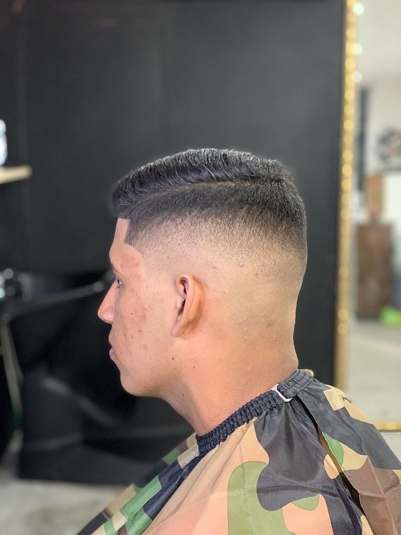 Fade alto terminado, hecho en Felito Barber Studio